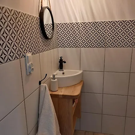 Honey House Apartment